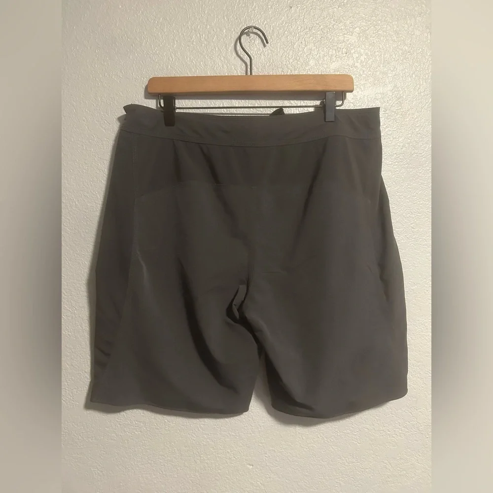 Men’s the north face swim trunks